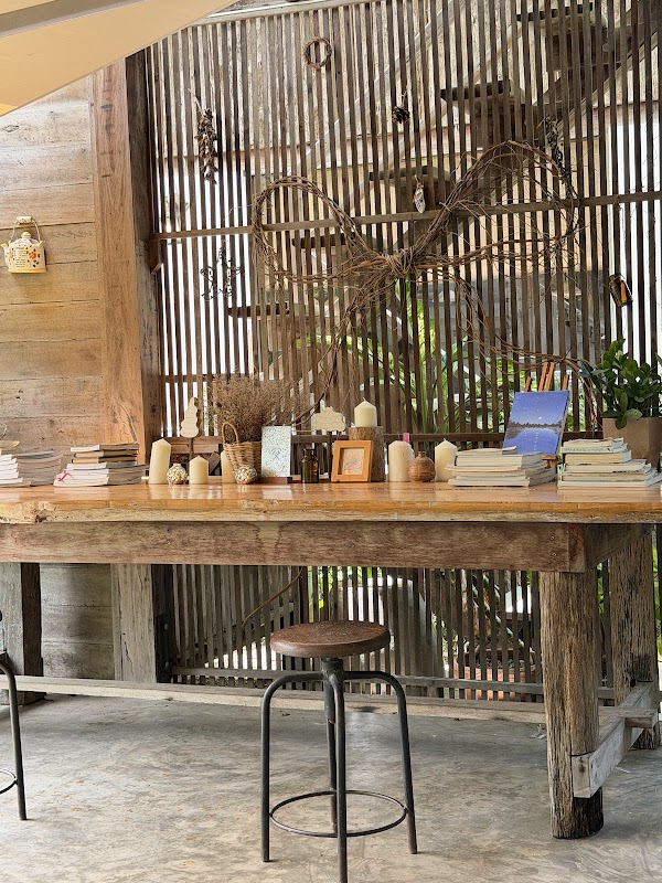 CLAY WOOD Studio 1