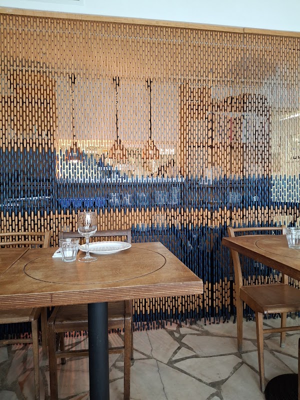 Tuba Club - Cabanons et Restaurant