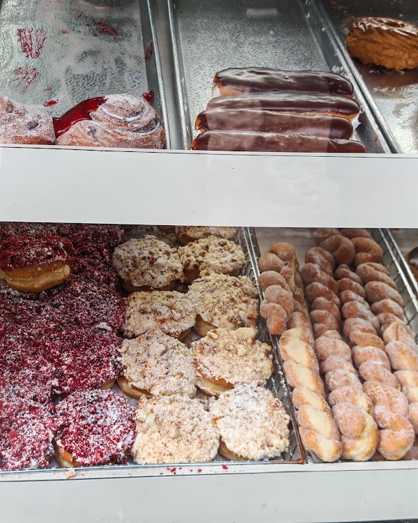 Peter Pan Donut & Pastry Shop 4