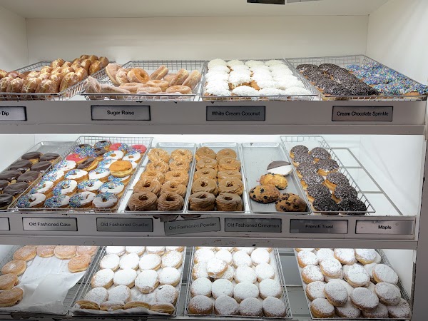 Peter Pan Donut & Pastry Shop 3