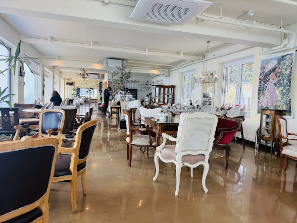 Cafe Whiterock 5