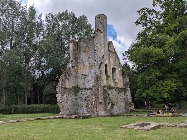 Minster Lovell Hall & Dovecote 4