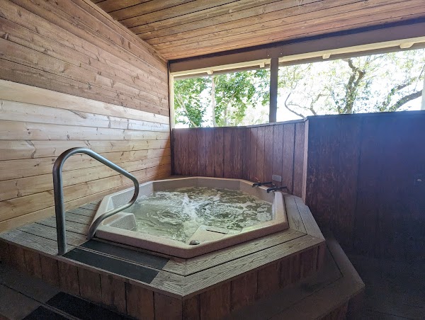 River Oaks Hot Springs Spa 4