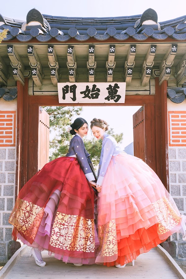 한복남 프리미엄점 Hanboknam premium hanbok rental shop 1