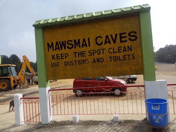 Mawsmai Cave Road