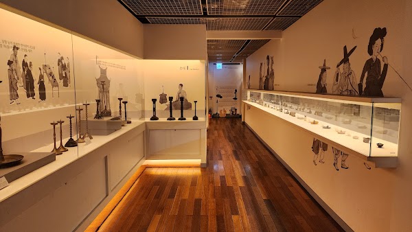 Feelux Lighting Museum 1