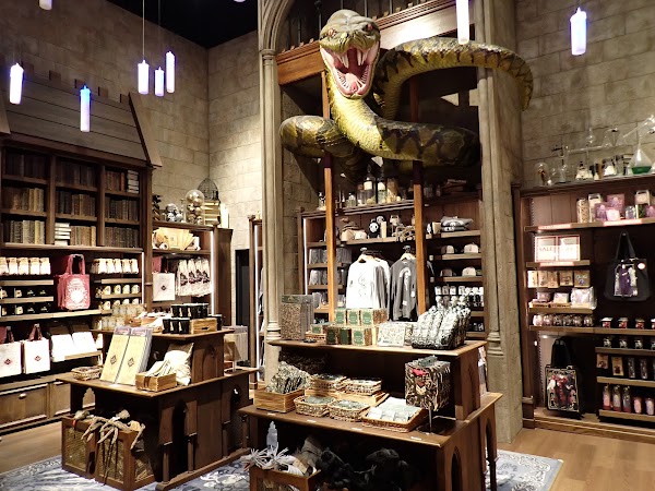 Studio Tour Shop 4