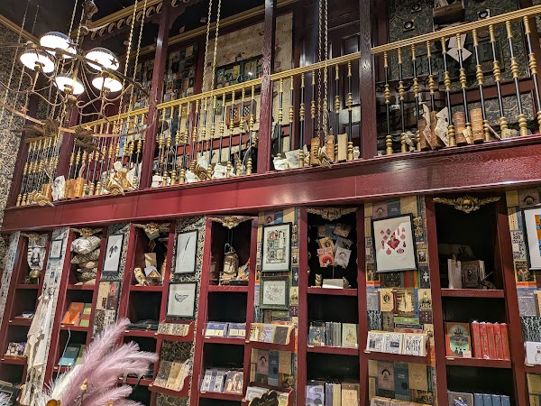 Studio Tour Shop 2