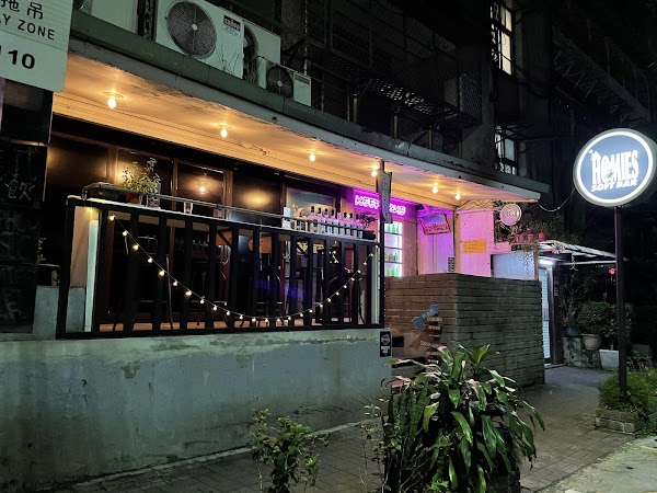可愛唱片行 | Koawai vinyl cafe | 自助黑膠咖啡廳 1