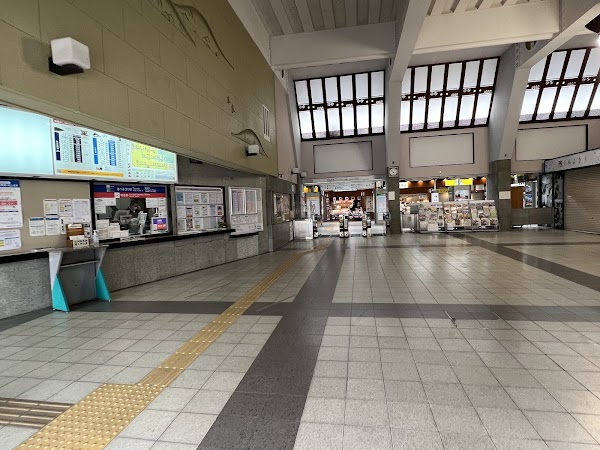 Kashiharajingu-Mae Station 3