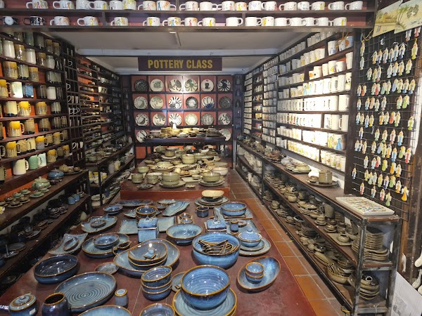 Authentic Bat Trang - Ceramic shop 5