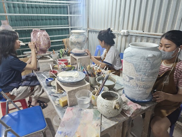 Authentic Bat Trang - Ceramic shop 3