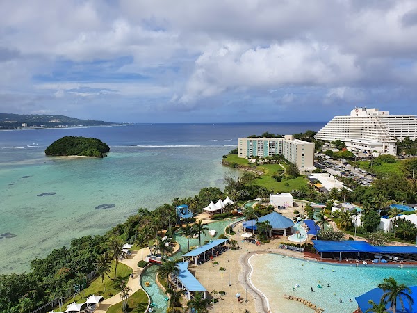 Resonare Guam Waterpark 4