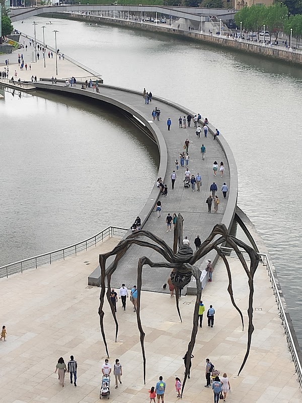"Maman" de Louise Bourgeois 4