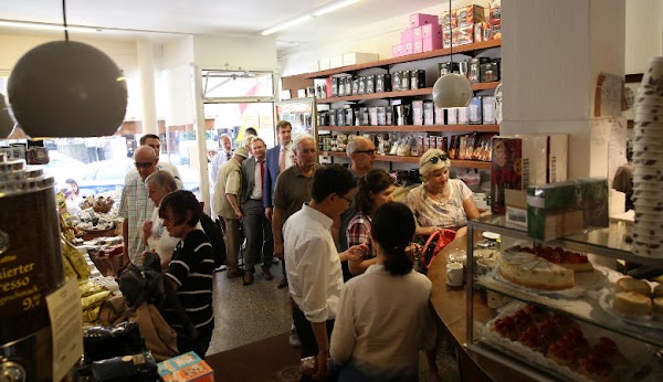 Wacker's coffee shop 3