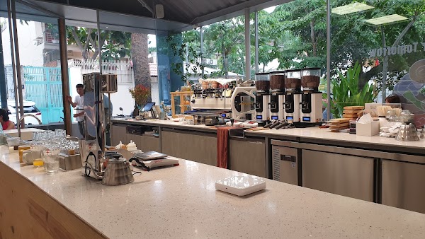 Every Half Coffee Roasters Tu Xuong