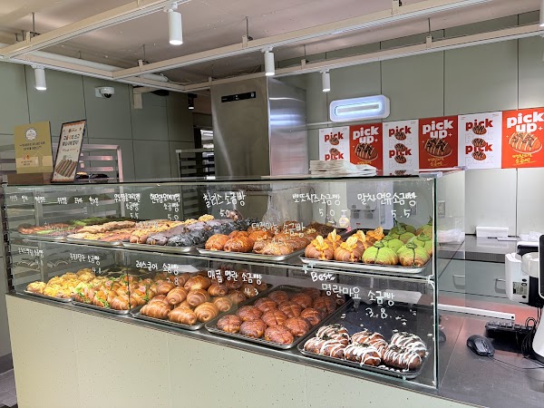 픽업카페 애월점 | JeJu Aewol Bakery | 济州涯月烘焙店 | 涯月のパン屋さん 3