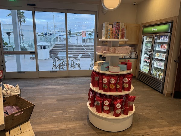 ENO Market & Pizzeria 2