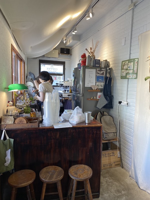 H&H Coffee & Bakery 4