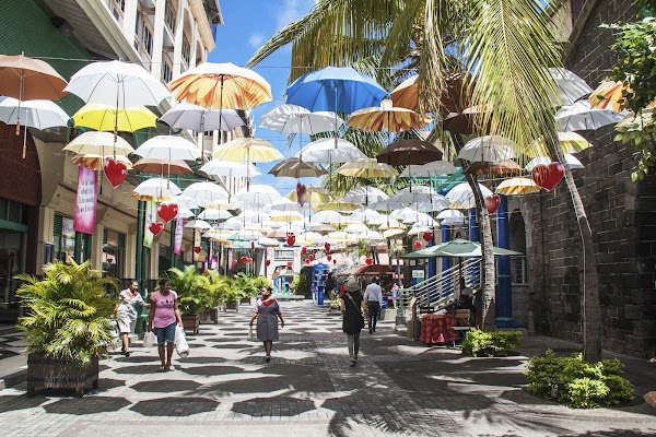 Umbrella Square