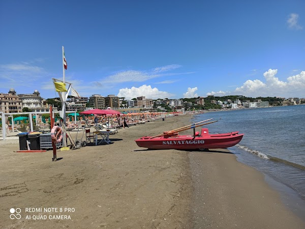 Anzio beach 5