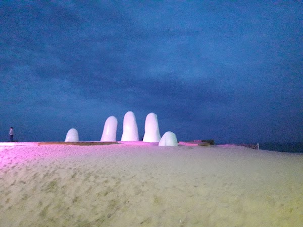 The Fingers of Punta del Este 3
