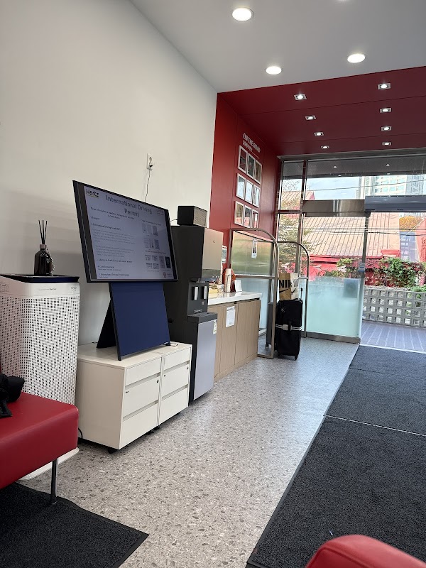 Lotte Car rental Seoul Station 5