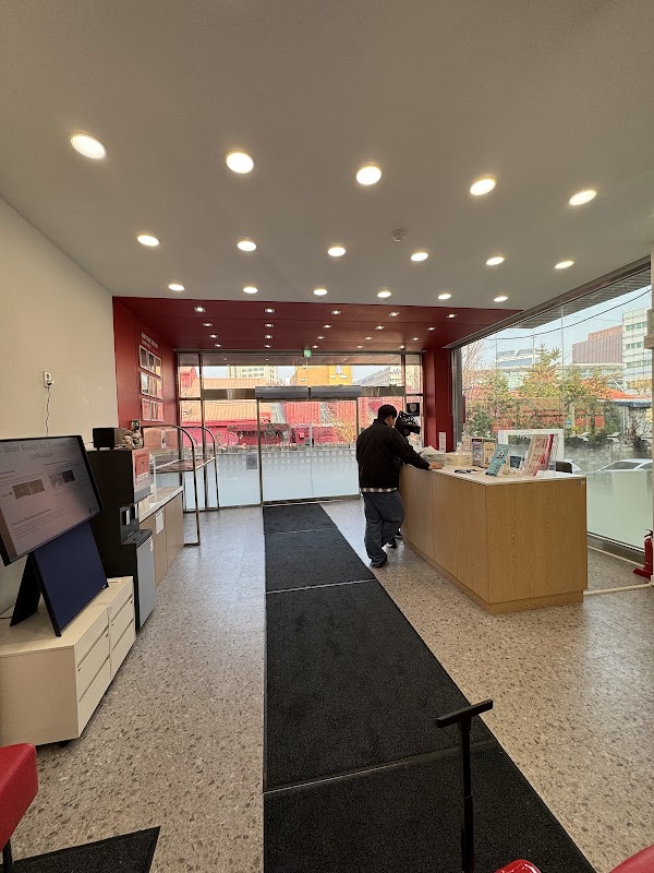 Lotte Car rental Seoul Station 4