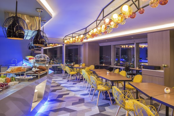 Le Style Bar 1