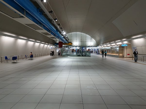 Minatomirai Station 1