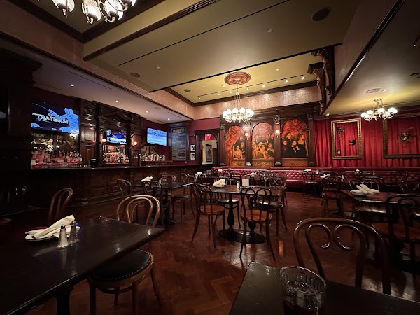 Rí Rá Irish Pub
