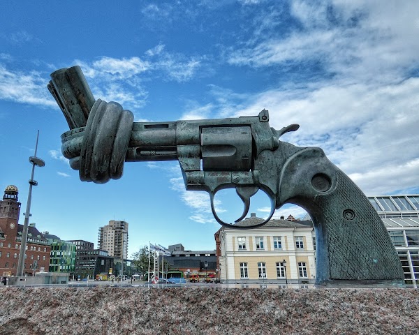 The Knotted Gun / Non Violence