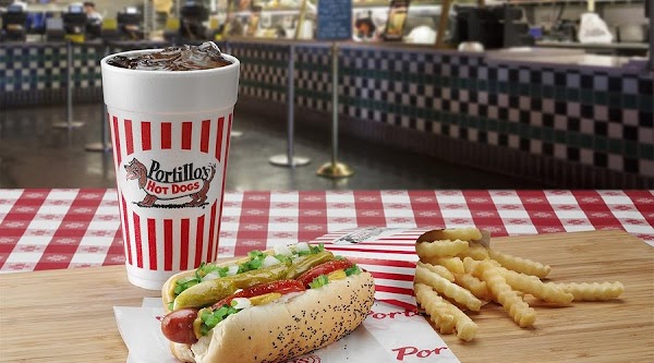 Portillo's & Barnelli's Chicago 3