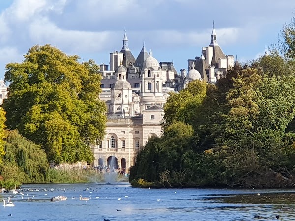 St James's Park - The Blue Bridge 5