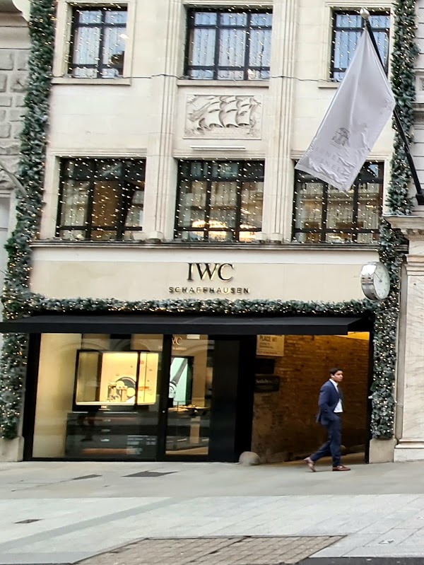 IWC Schaffhausen Flagship Boutique - London, New Bond Street 1