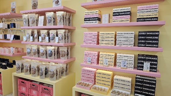 러블리강정 해리단길점/可愛的米花糖 海理丹路店/ラブリーガンジョン ヘリダンギル店/Lovely Gangjeong, Haeridan-gil Branch 2