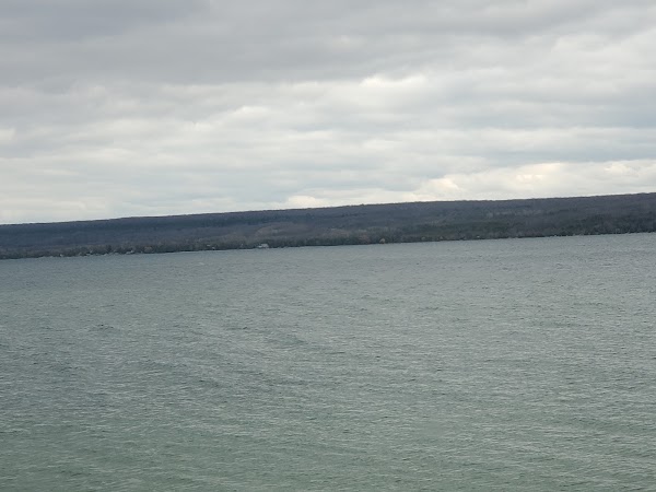 Colpoys Bay Village 3