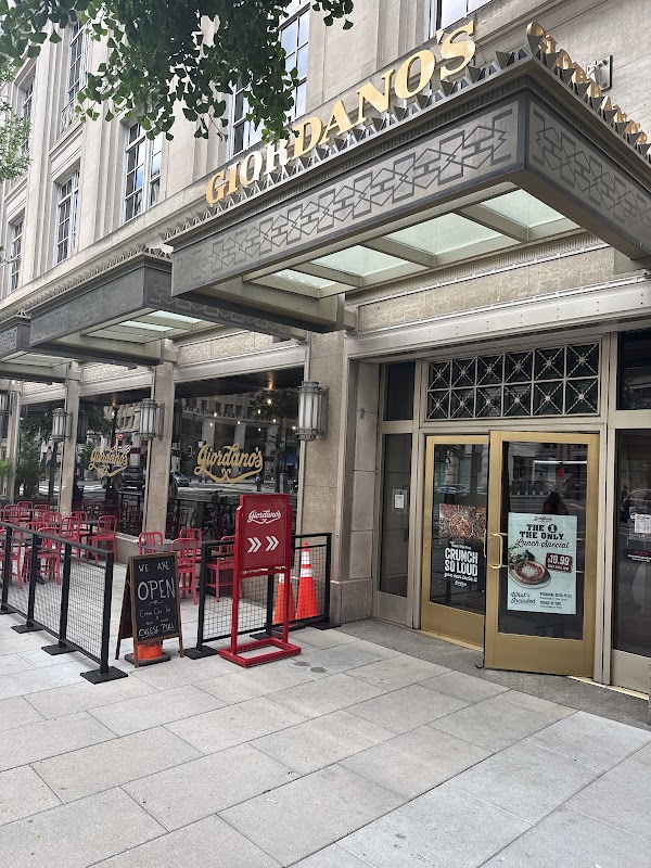 Giordano's 1