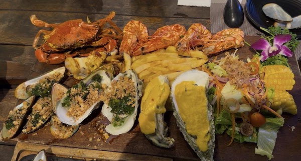 Ơ Kìa - Seafood Restaurant 2