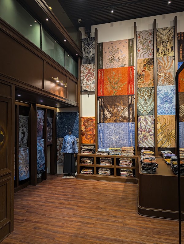 Batik Wolter West Boutique 1