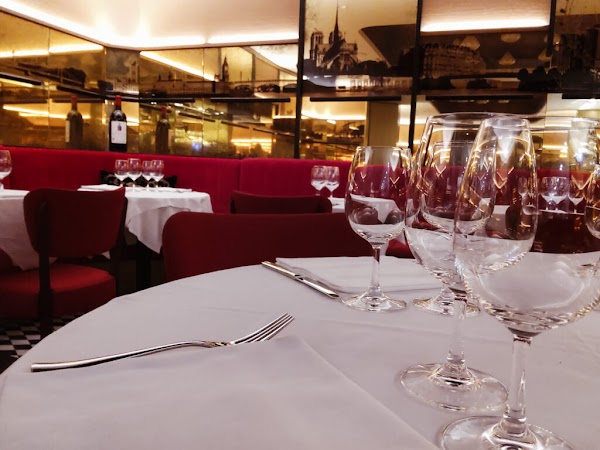 Chez Pierre - French Restaurant in Monaco with Bar 3