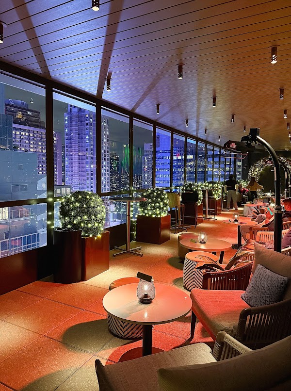 RT60 Rooftop Bar & Lounge 2