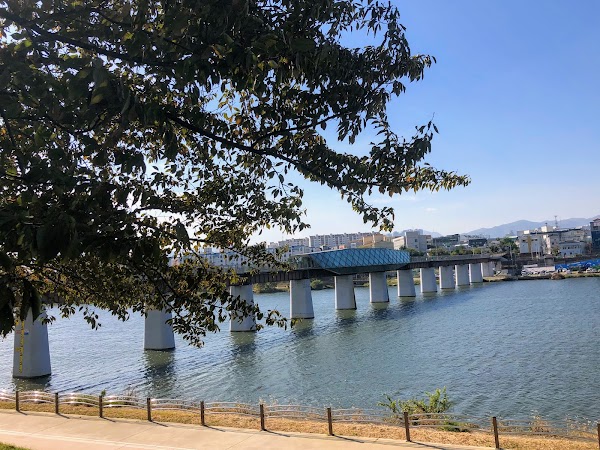 Ayang Bridge
