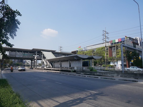 Charoen Rat