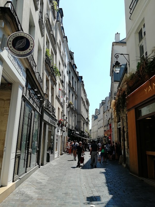 Rue des Rosiers 5