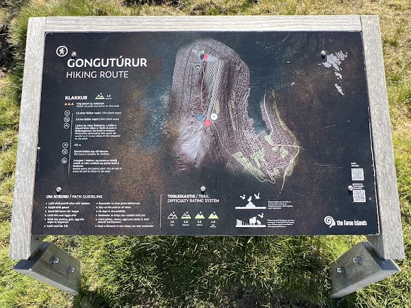 Hiking Klakkur 2