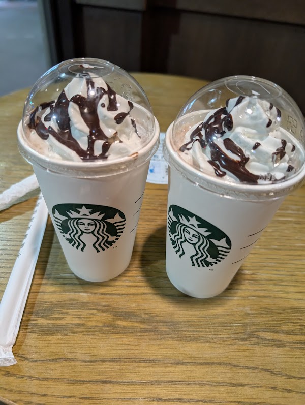 STARBUCKS Hualien Shop 5