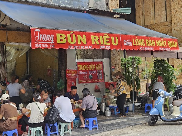 Bún riêu sườn sụn Trang