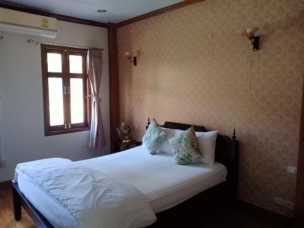 The Royal ThaTien Village 5