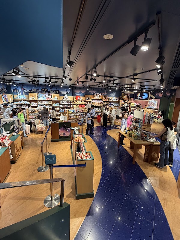 Disney Store - Kyoto Shijo-Kawaramachi 5